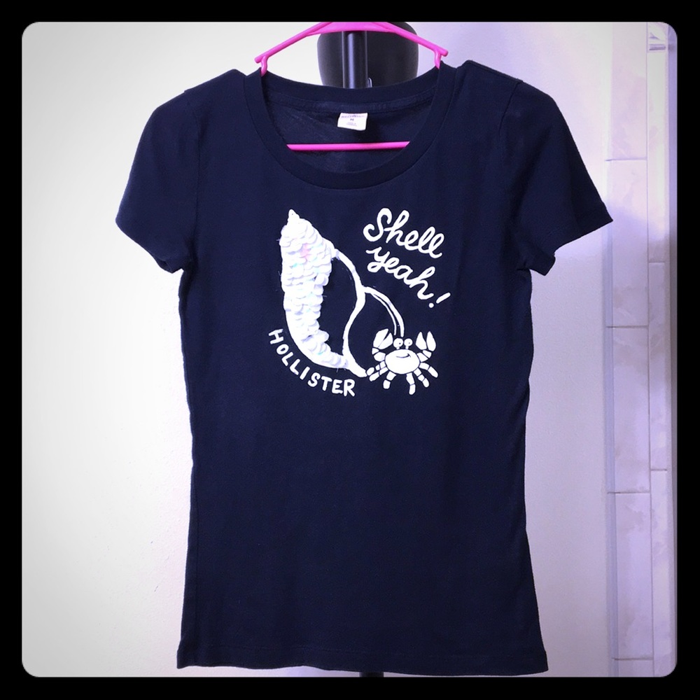 Hollister t-shirt